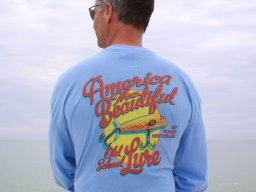 man-male-pflueger-fishing-lure-ocean-ATB0588